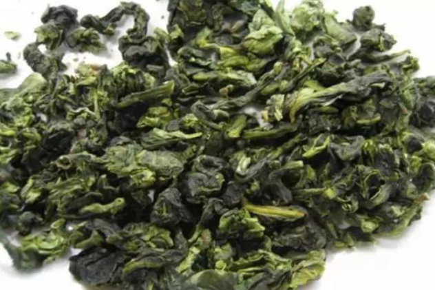What kind of tea can people with weak liver drink?